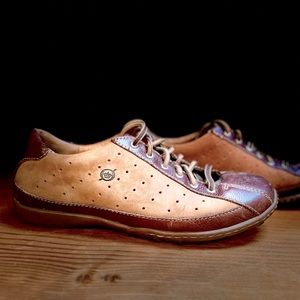 Born two-tone leather lace up shoe 40.5